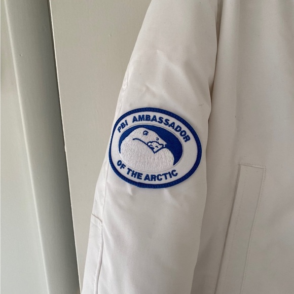 Rare Men’s Canada goose white bomber jacket - Picture 5 of 6